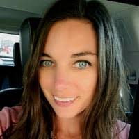 Amanda Hinkle's Instagram, Twitter & Facebook