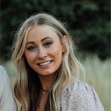 Amazon Orders 20,000 Vans to Build Delivery Fleet