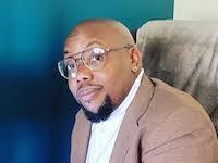 Kay Ricketson's Instagram, Twitter & Facebook