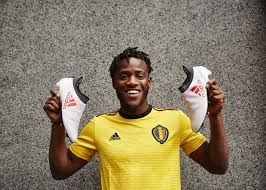 Hinter der spitze setzen die belgier auf zwei offensive mittelfeldspieler. Belgien Wm Trikots 2018