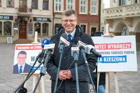 23 marca 2021 roku zarejestrował swój komitet wyborczy: Marcin Warchol On Twitter Komitet Wyborczy Marcin Warchol Tadeusz Ferenc Dla Rzeszowa Zarejestrowany Przez Panstwowa Komisje Wyborcza