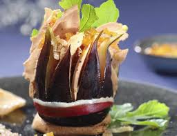 Decouvrez La Recette Du Foiegras En Ecrin De Figue Fleur Une Delicieuse Recette De Saison 7detable Figu Recette Avec Figues Figues Foie Gras Aux Figues