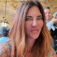 Tania Henderson's Instagram, Twitter & Facebook