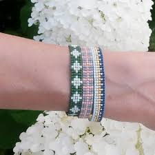 Weitere ideen zu perlenarmband muster, perlenarmband, armband. Diy Gewebte Perlenarmbander