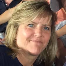 Jill Easton's Instagram, Twitter & Facebook