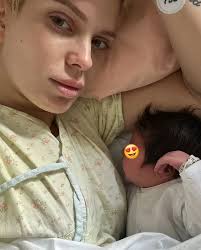 I don't think Abba is happy because David stole her bed😂😂👑 #davidjovic