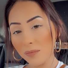 Ashley Ogle's Instagram, Twitter & Facebook