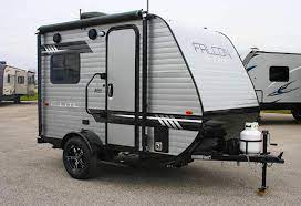Used travel trailer in ramsey, minnesota 55303. 8 Best Small Campers Under 2 000 Lbs With Bathrooms Rvblogger