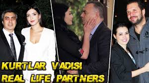 Kurtlar Vadisi Cast Real Life Partners Revealed 2019 Oktay Kaynarca Neciti Sasmaz And More Love Smiley Life Partners Real Life