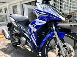 The moderate engine gives out an effective power output of 7.1 hp at 7500 rpm besides producing a peak torque of 7.45 nm at 5500 rpm. Sym Sport Bonus Sr 110 Modified Sport Information In The Word