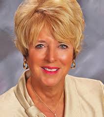 5588-01.3 2013 Distinguished Alumni prog.indd