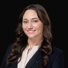 Stephanie Roman's Instagram, Twitter & Facebook