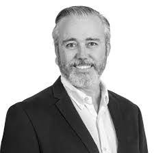 Lynette Wells's Instagram, Twitter & Facebook