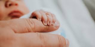 15 thoughts a nicu mom has that she can t always tell you newborn premature baby newborn care
