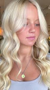 Beautiful and blonde foe the holidays! What’s your favorite blonde look?  #fyp #fpy #blondehair #blonde #blondehighlights #babylights #scottsdale  #scottsdalehairsalon #scottsdaletok