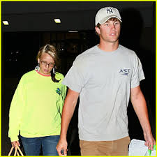 She was 16 at the time. Happy Birthday Jamie Lynn Spears Casey Aldridge Jamie Lynn Spears Pregnant Celebrities Just Jared