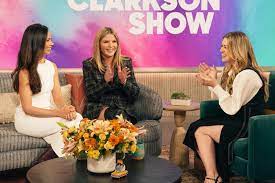 Kelly Clarkson Discusses Weight Loss with Bush Twins