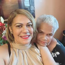 Mundo.- Erika Kirk, viuda de Charlie Kirk, a quien le quitaron la vida de  un disparo en el cuello durante un evento en una universidad de Utah el  pasado miércoles, compartió las