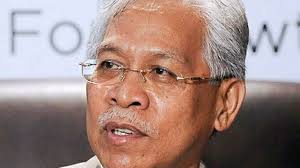 He was the former menteri besar of terengganu and also the chairman of mara. Idris Jusoh Says Not To Believe Talk He S Leaving Umno