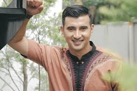 Selamat ya ali, tulis choky sitohang. Fans Ali Syakieb Home Facebook