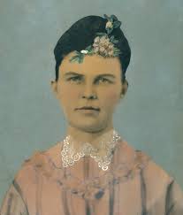 For the Reeves family. Left to right Auntie Sue's daughter Esme, Auntie  Trixie and her son Desmond. The other two are Brenda Wickenden & Daphne  Hinder. About 1950. By the way, Auntie