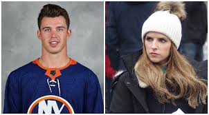 Most recently in the nhl with new york islanders. Islanders Anthony Beauvillier Shoots His Shot With Anna Kendrick On Twitter With The Help Of Countless Wingmen Brobible