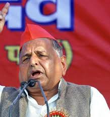 A mellowed patriarch hits the stump