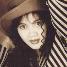 Diambil dari album 20 the best poppy mercury. Poppy Mercury Surat Undangan Home Facebook