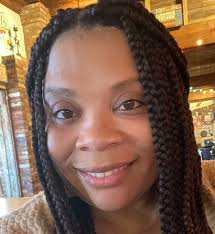 Kimberly Cotton's Instagram, Twitter & Facebook