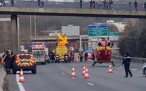 Essonne Spectaculaire Accident En Chaine Sur La Francilienne Le Parisien