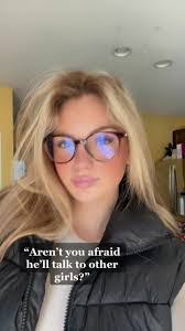 Aubrey Honeycutt's Instagram, Twitter & Facebook