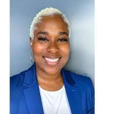 Peggy Rush's Instagram, Twitter & Facebook