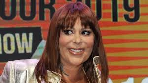 Alejandra guzmán recae de cirugía en glúteos. Annabelle Ni Parece Ella Destrozan A Alejandra Guzman Por Exceso De Cirugias Radio Formula