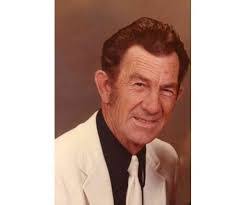 Linda Mcdaris's Instagram, Twitter & Facebook