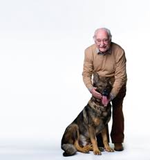 Sem contrato de exclusividade com a tvi desde 2012, tem sido a presença de ruy de carvalho também está confirmada. Ruy De Carvalho Inspetor Max Flor Do Caribe Pilotos Vao Em Busca De Cassiano Henri Ruy De Carvalho Was Born On March 1 1927 In Lisbon Portugal As Ruy