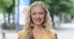 Watch popular content from the following creators: Your Face Is Familiar 15 Barbara Kurdej Szatan Will Kick Off Her Program With The Program