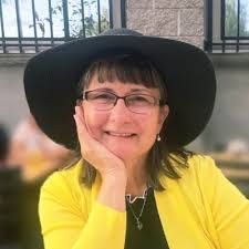 Derek Muhl's Instagram, Twitter & Facebook