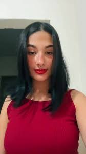 Larissa Blanco's Instagram, Twitter & Facebook