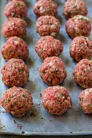 Gently add meatballs to crockpot with tongs, then cover with sauce. Slow Cooker Meatballs Italian Style Dinner At The Zoo