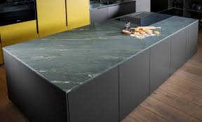 Die granit arbeitsplatten multicolor grün sind langlebig und unempfindlich. Moderne Kuche Naturstein Schwarz Dunkle Farben Strasser Steine