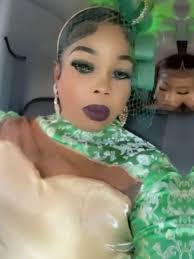 Martha Barlow's Instagram, Twitter & Facebook