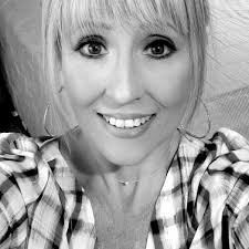 Sylvia Storch (@sstorch12)