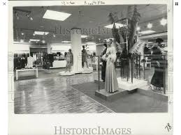 Maison Blanche Lake Forest Plaza Lake Forest Vintage Shops Maison