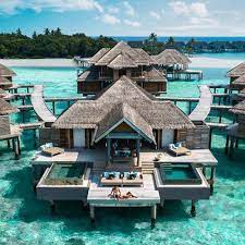 Maldives, officially the republic of maldives, is a small archipelagic state in south asia, situated in the arabian sea of the indian ocean. Adventskalender Gewinnen Sie Eine Reise Auf Die Malediven Vogue
