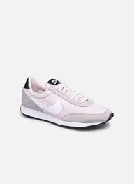 Votre nouvelle paire de basket nike pour femme vous attend ici, chez chausport, dans une gamme exclusive de modèles. Chaussures Nike Femme Achat Chaussure Nike