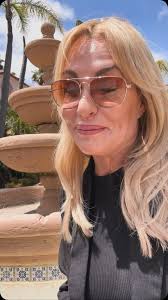 ✨ Huge thanks to Michelle Steinberg for an incredible meeting and  collaboration! 🌟 Working with Michelle and her team at @the_defiant_ has  been inspiring—her vision for bringing brands, influencers, designers, and  stylists