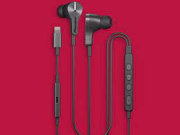 Top rated best earphones with microphone for iphone xr of 2021. Best Lightning Headphones For Iphone Ipad 2021 Earpods Alternatives Macworld Uk
