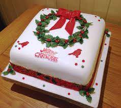 48 fondant christmas cakes ranked in order of popularity and relevancy. Holly Wreath Cake Christmas Christmas Themed Cake Christmas Cake Decorations Christmas Cake Designs