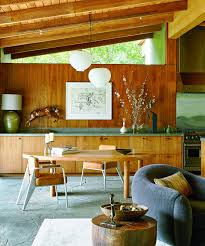 They'd made sleeping arrangements at a quaint bed and breakfast near the historic district. Peek Inside Ellen Degeneres Home Diseno De Interiores Arquitectura Interior Interiores