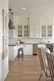 Pin By Allisa Jacobs Home Design On Modern Farmhouse Decor Coastal Farmhouse Kitchen Kitchen Soffit Kitchen Design
